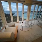 Breathe - Seafront With Open Sea Views