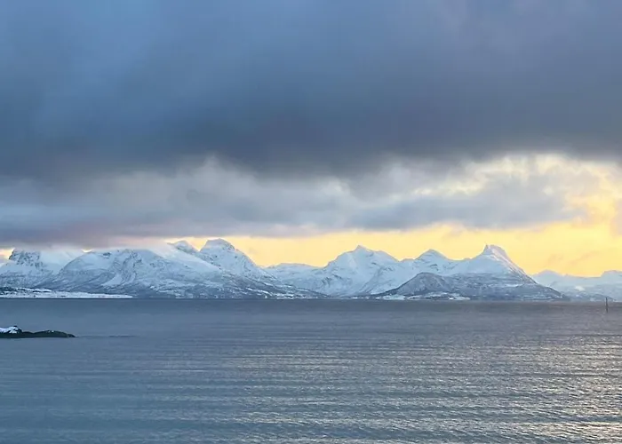 Breathe - Seafront With Open Sea Views * Skrollsvika