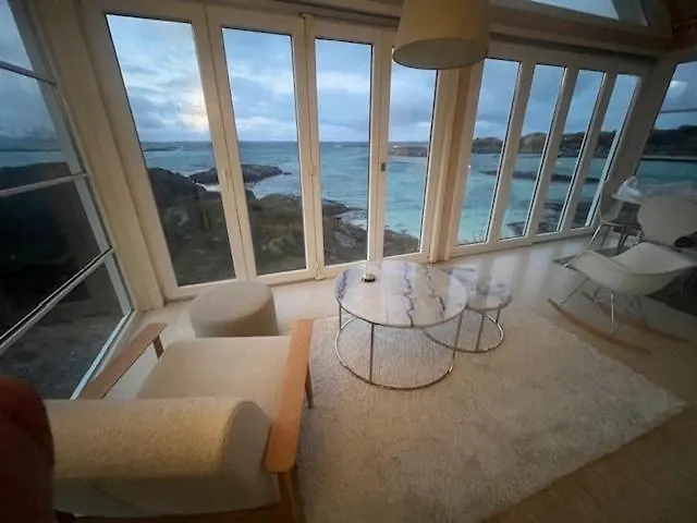 Breathe - Seafront With Open Sea Views