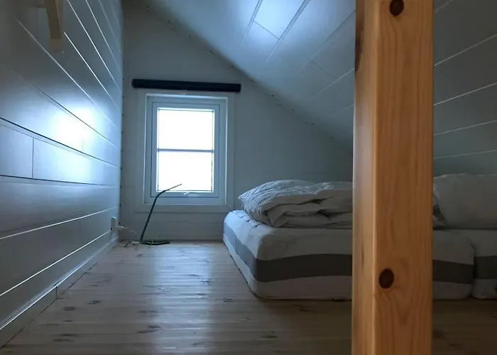 Breathe - Seafront With Open Sea Views Skrollsvika